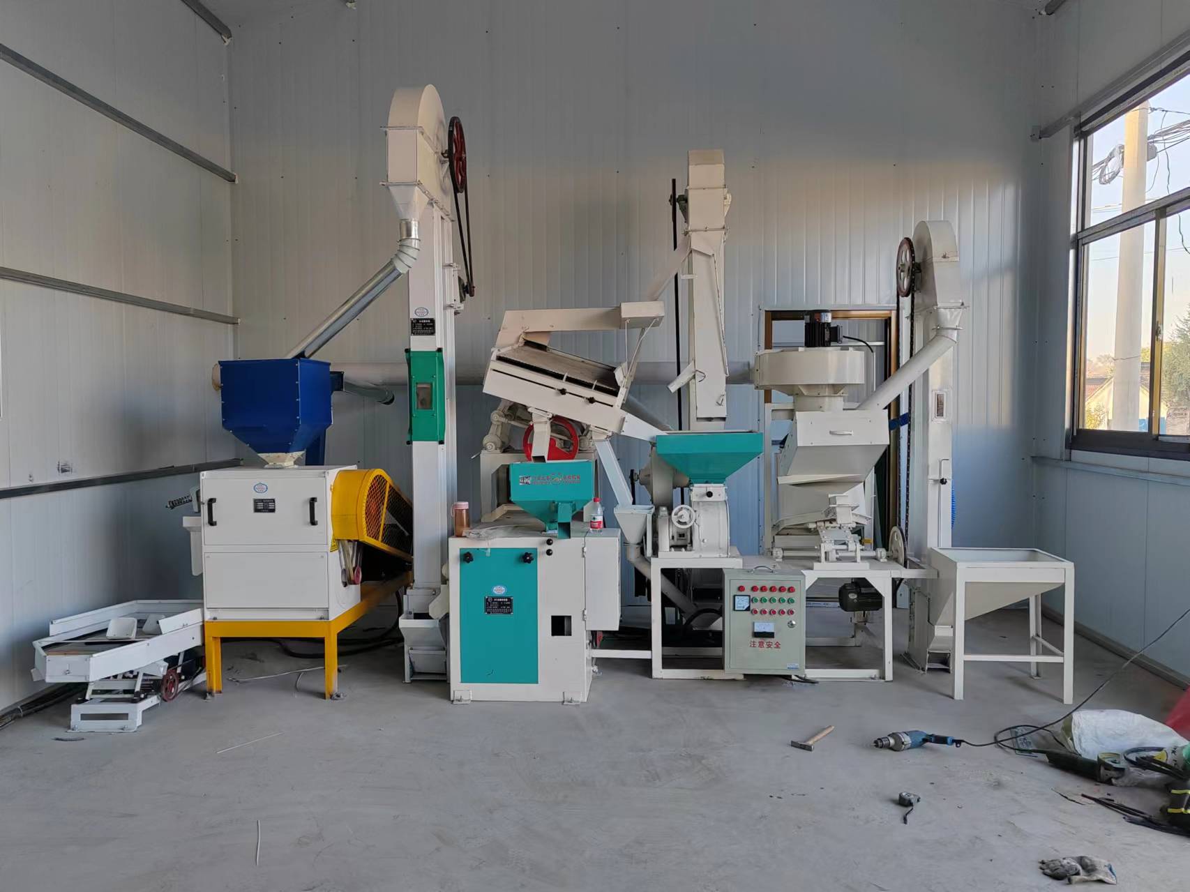 日产5吨藜麦脱皮(除皂苷)成套机组