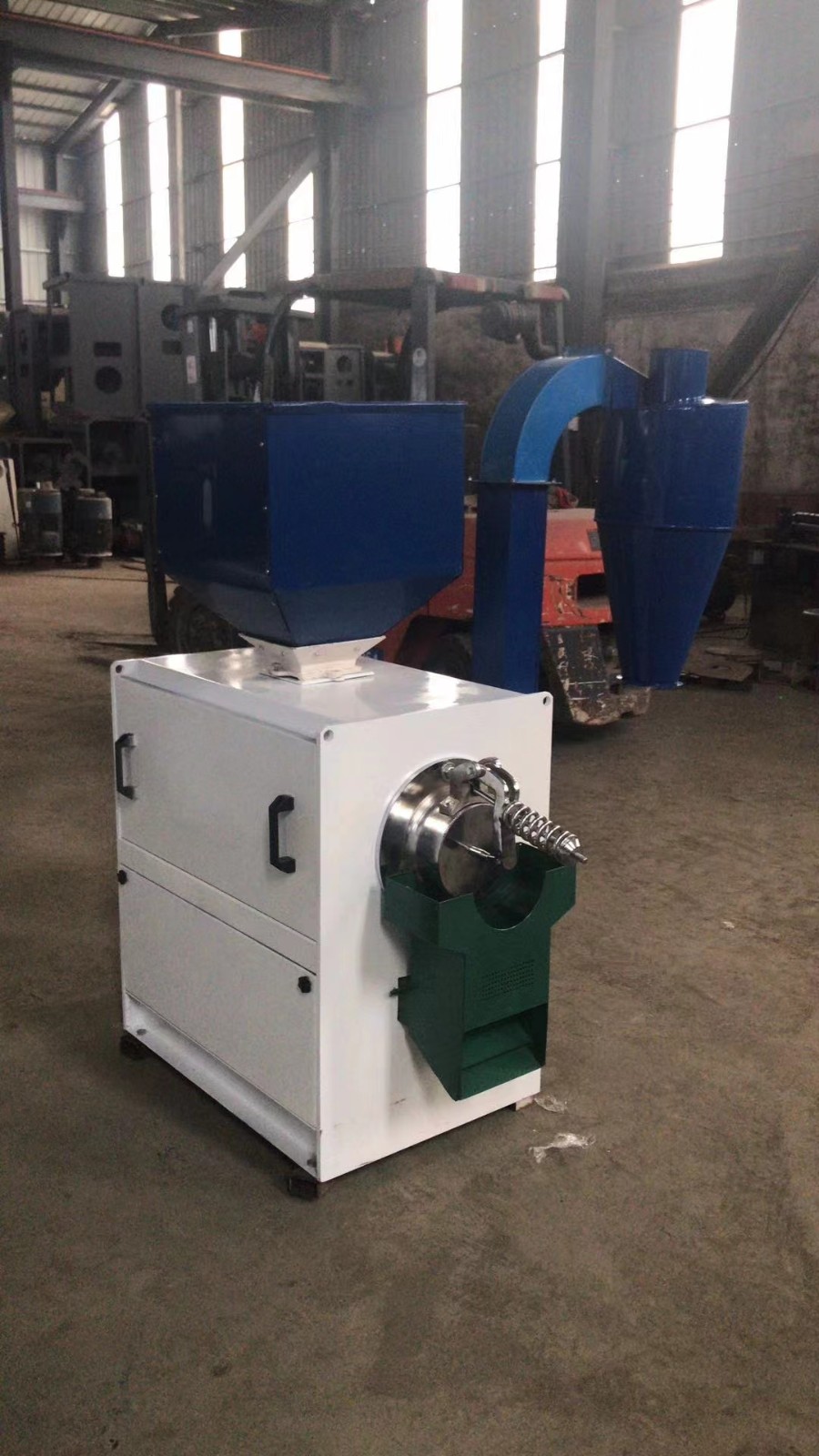 SN80:110:150:200:300玉米脱皮抛光机