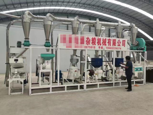 日产10吨大黄米脱皮糕面机组